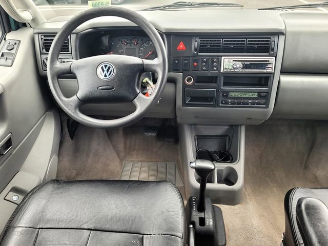 Used 2003 Volkswagen Eurovan MV FWD image 15