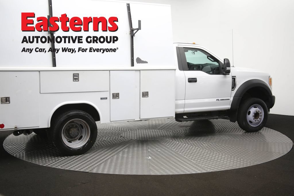 Used 2017 Ford F550 2WD Regular Cab Super Duty image 44
