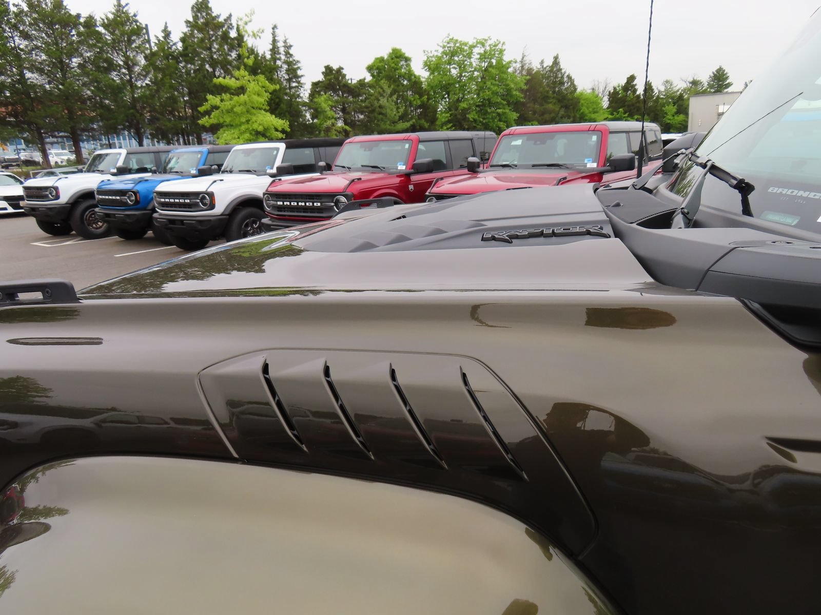 New 2026 Ford Bronco Raptor AWD/4WD image 8