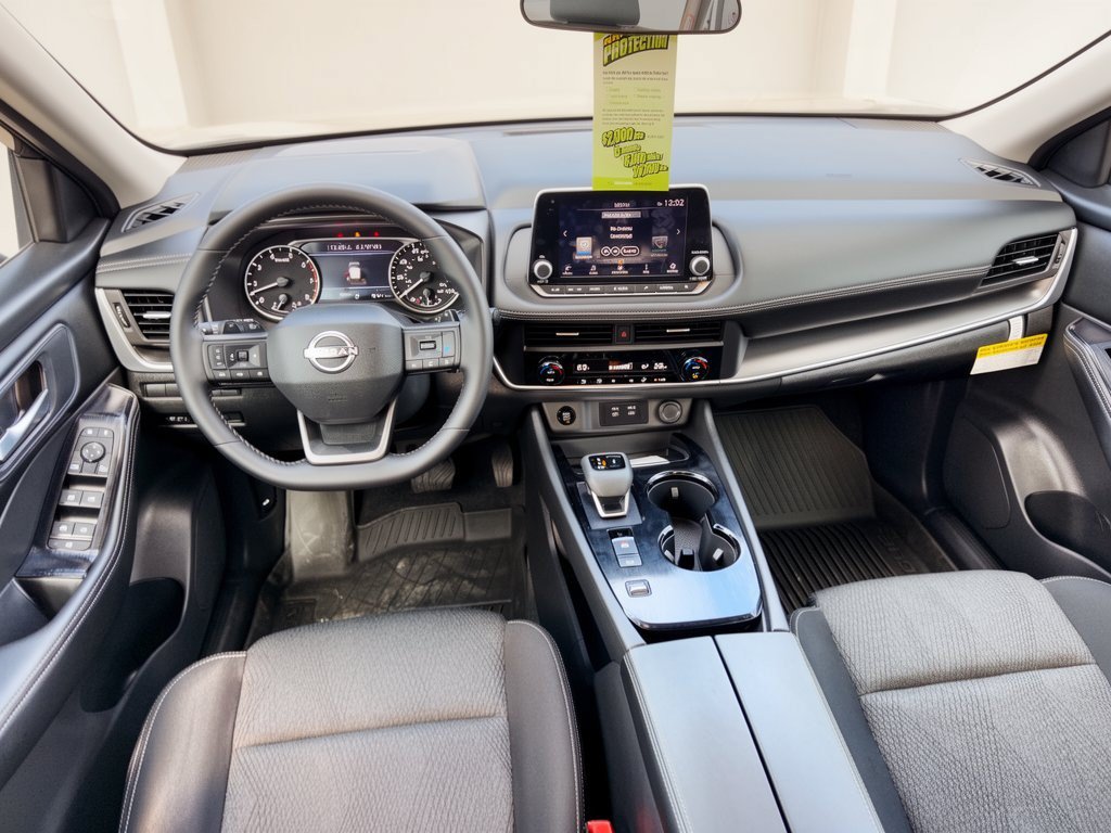 Certified 2026 Nissan Rogue SV FWD image 17