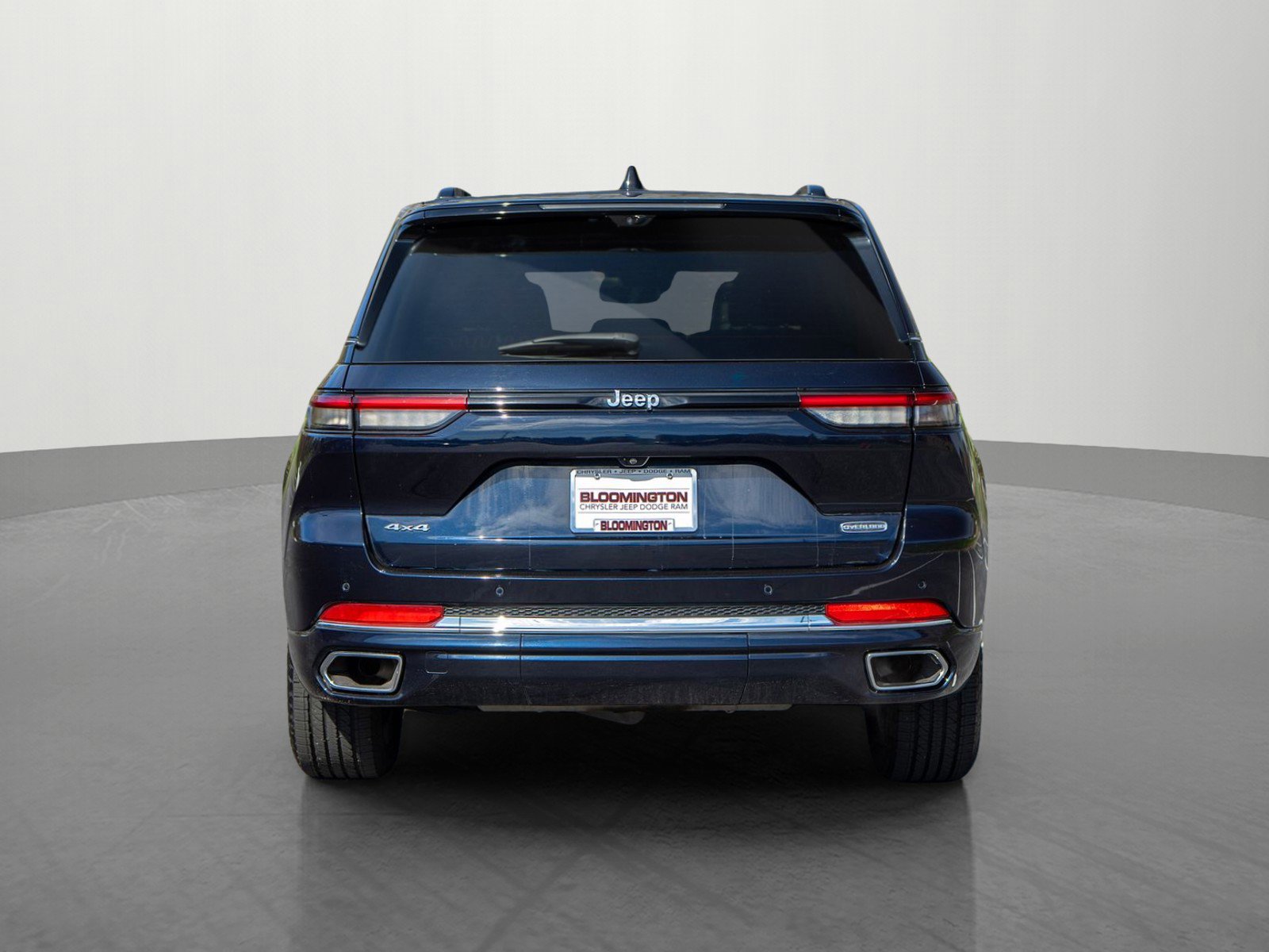 Used 2023 Jeep Grand Cherokee Overland w/ Adv Protech Group III AWD/4WD image 6