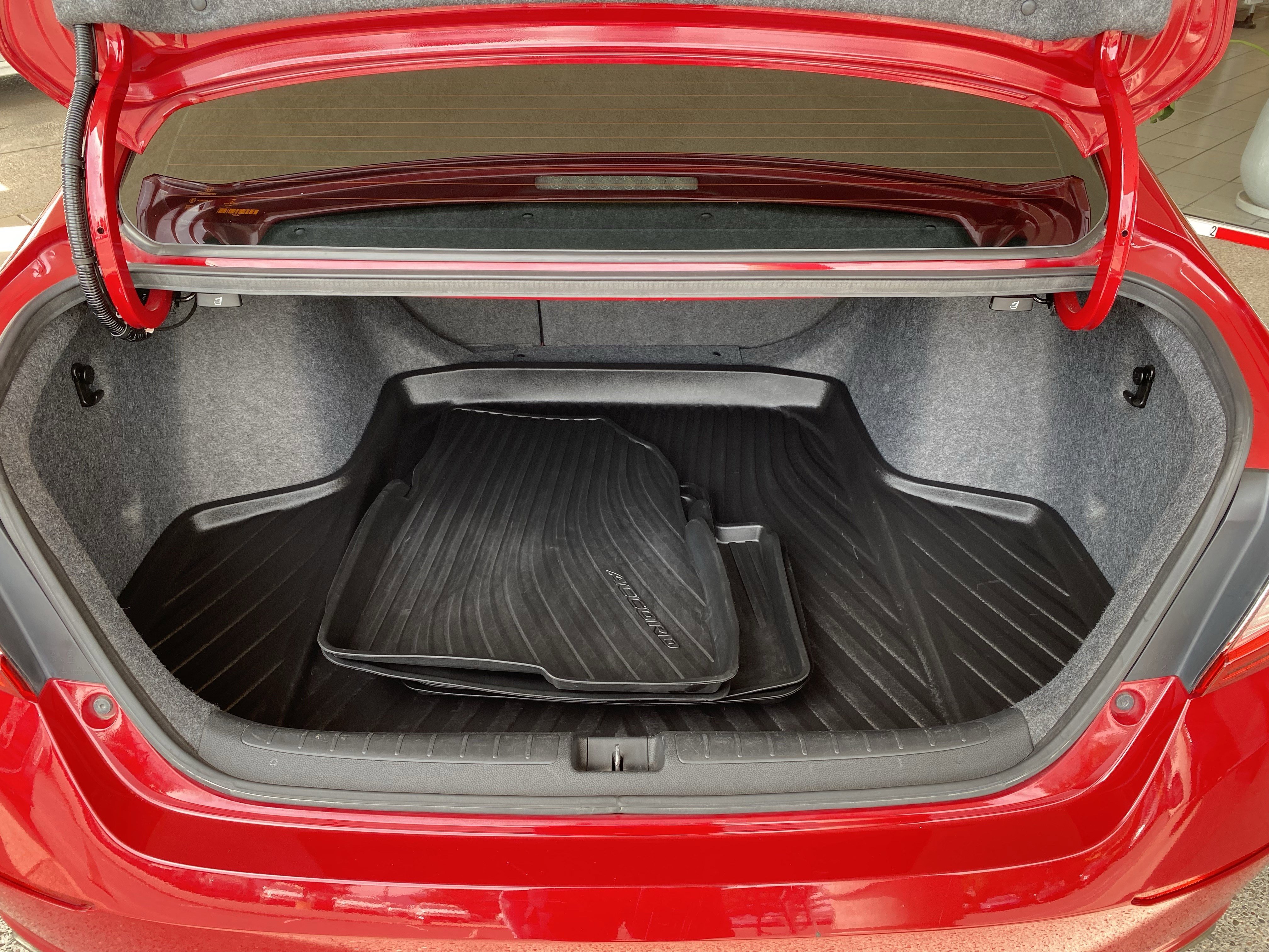 Used 2018 Honda Accord Sport image 15