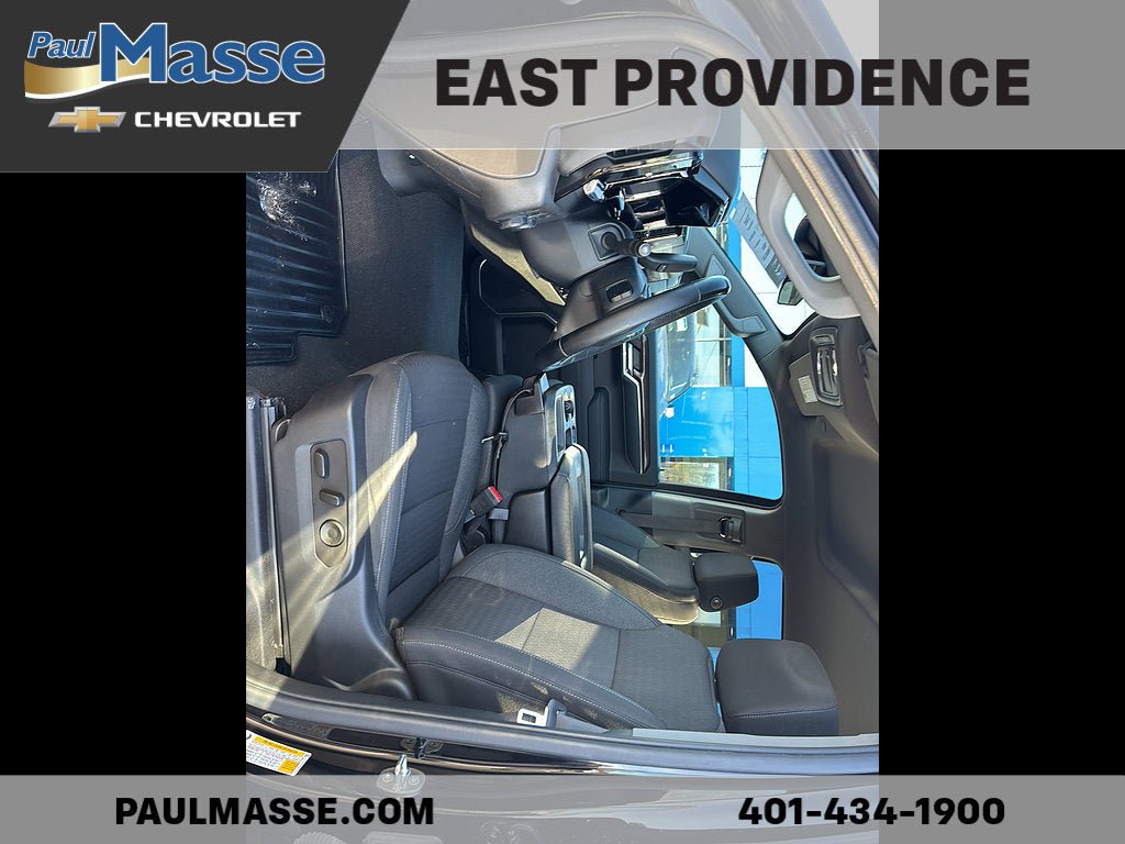 Used 2023 Chevrolet Silverado 1500 LT AWD/4WD image 16