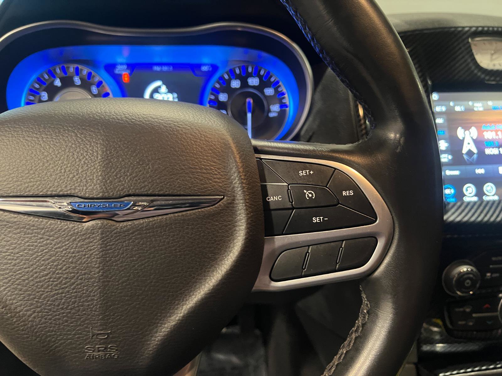 Used 2022 Chrysler 300 Touring L image 14