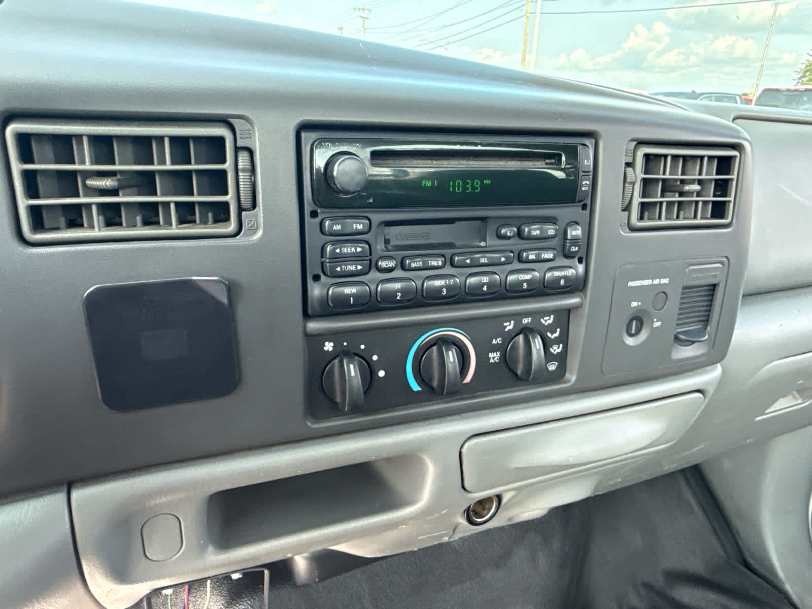 Used 2004 Ford F350 XL AWD/4WD image 24
