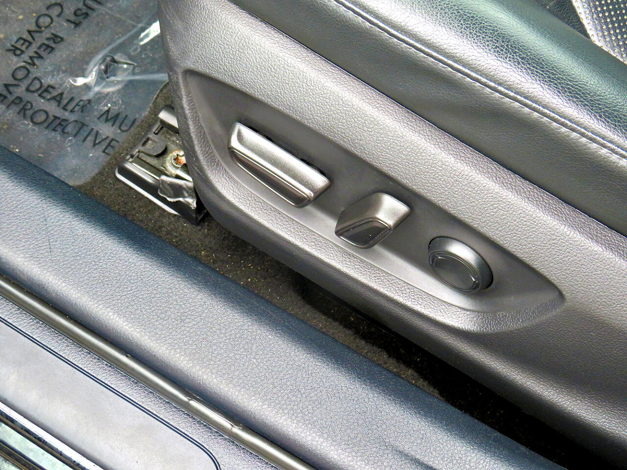 Used 2021 Toyota Camry XLE image 19