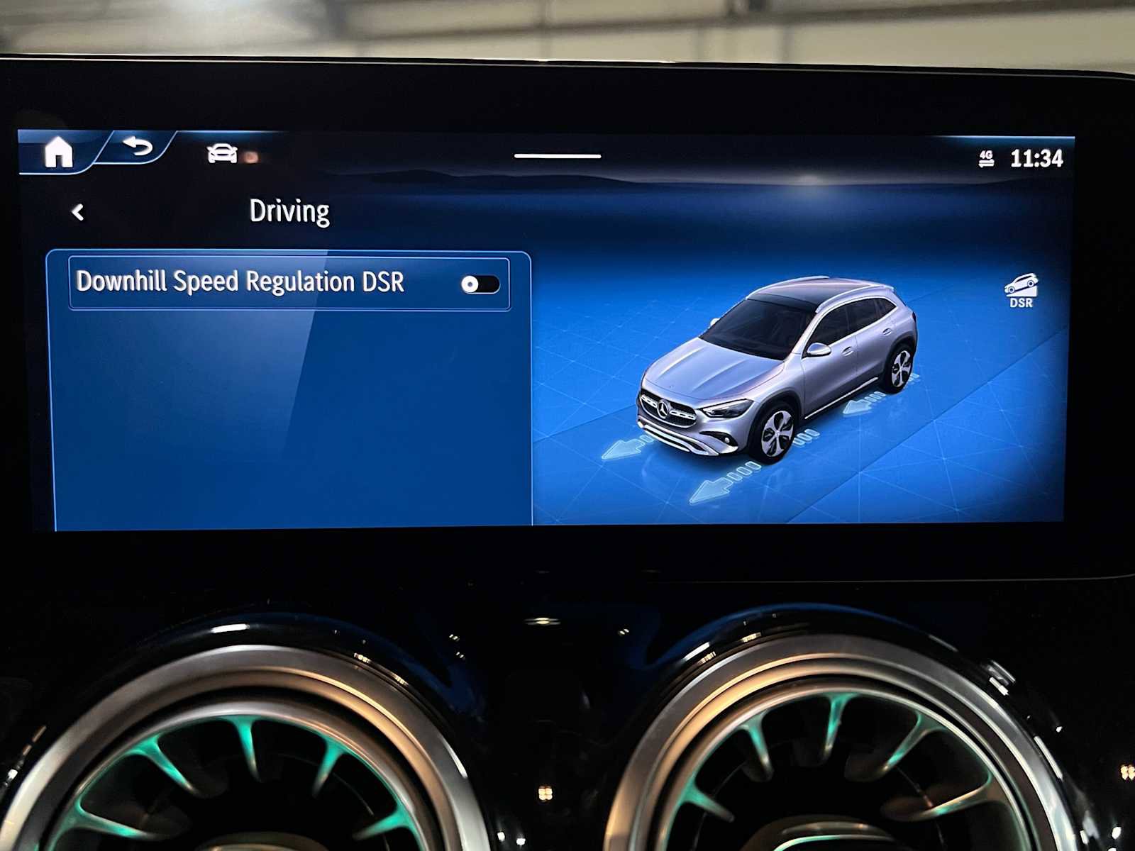 Used 2025 Mercedes-Benz GLA 250 4MATIC image 36