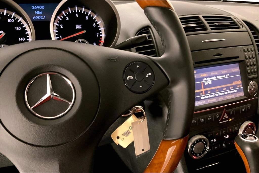 Used 2010 Mercedes-Benz SLK 350 image 16