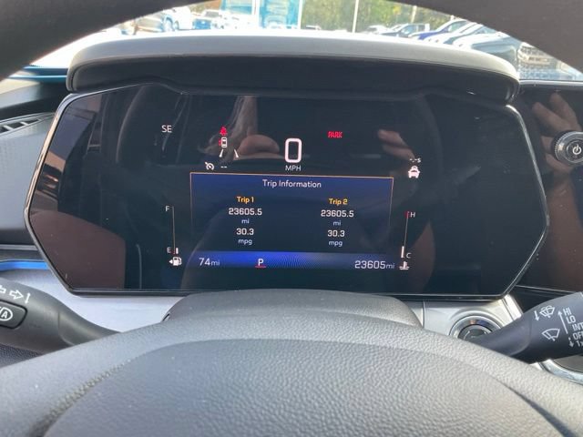 Used 2026 Chevrolet Trax LT FWD image 9