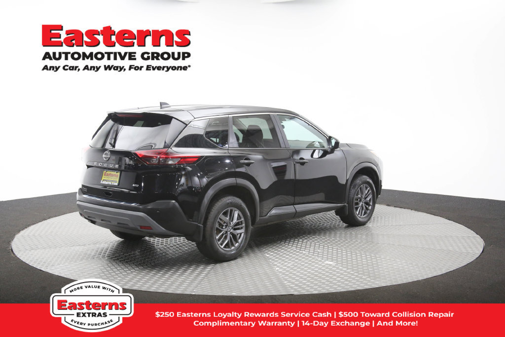 Used 2023 Nissan Rogue S AWD/4WD image 42