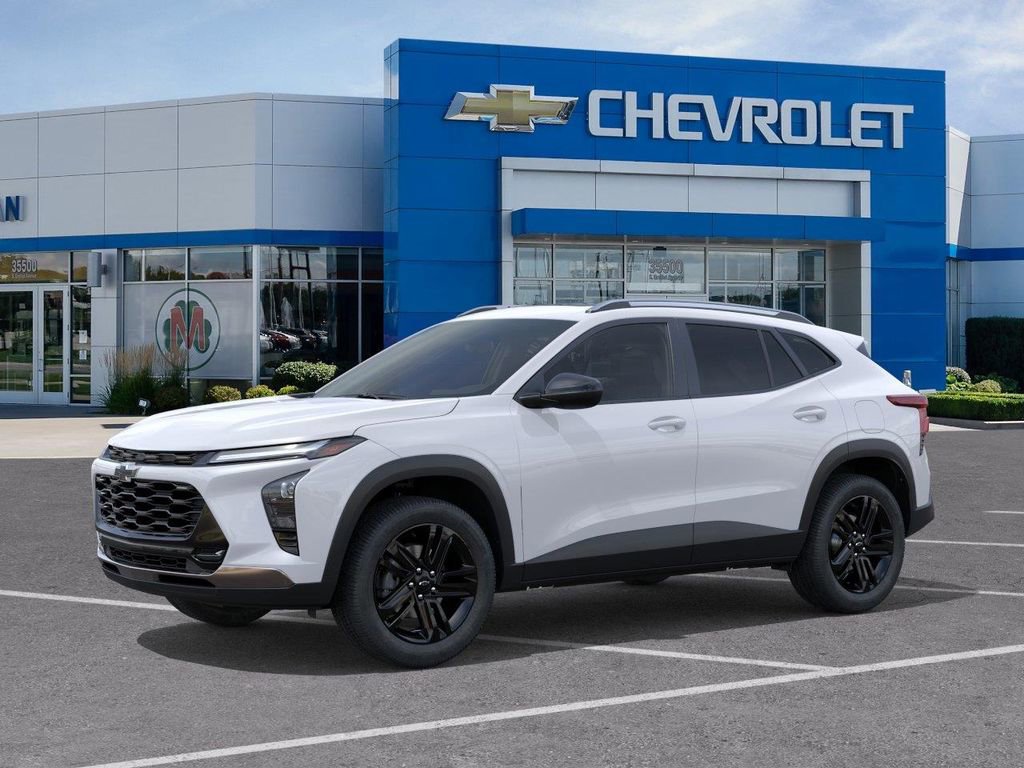New 2026 Chevrolet Trax ACTIV FWD image 2