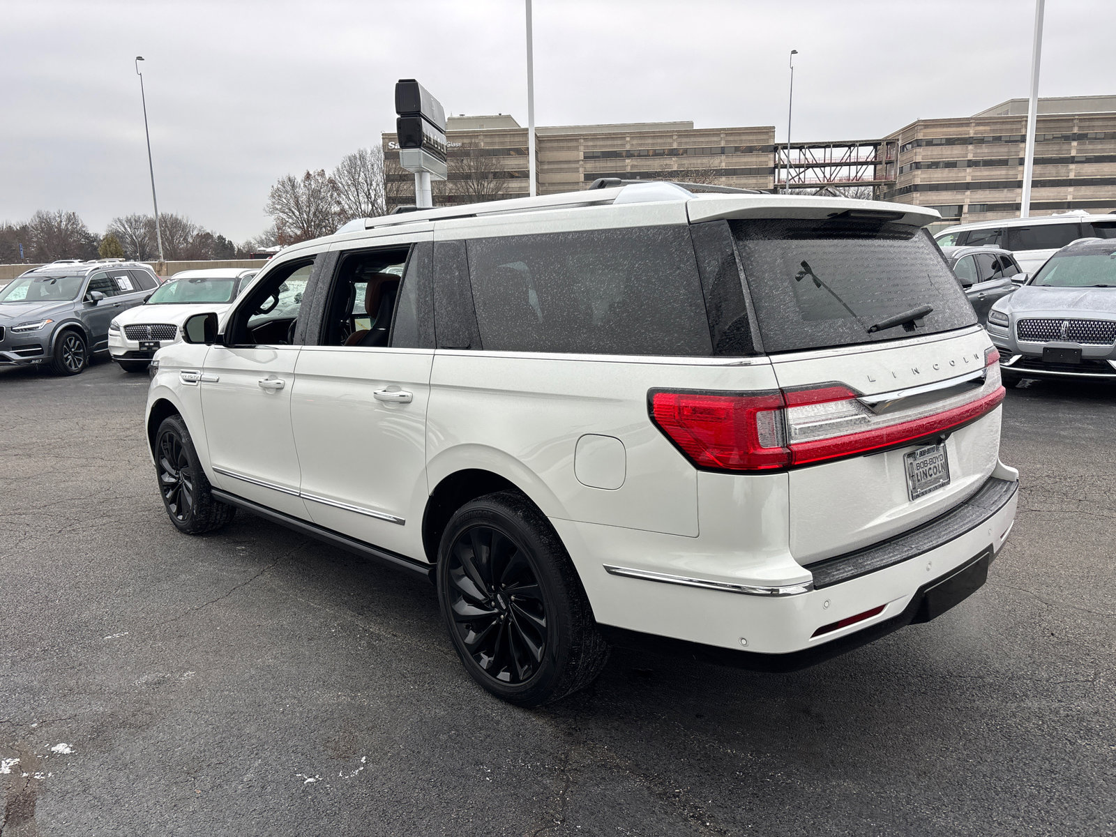 Used 2021 Lincoln Navigator L Reserve image 5