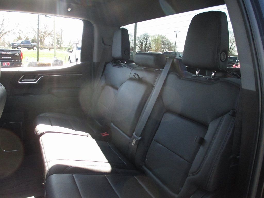Used 2022 GMC Sierra 1500 SLT image 18