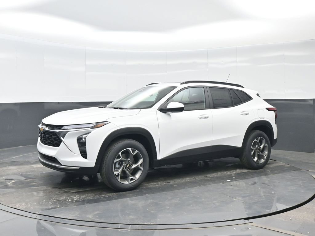 New 2026 Chevrolet Trax LT w/ Sunroof Package image 2