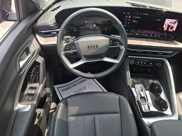 Certified 2025 Audi Q5 Premium w/ Convenience Package AWD/4WD image 11