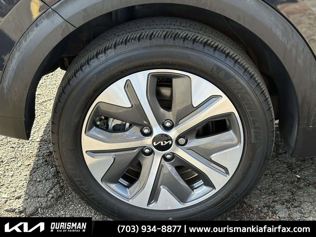 Used 2022 Kia Niro EX w/ Cold Weather Package image 30