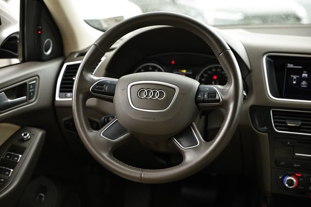 Used 2016 Audi Q5 2.0T Premium Plus w/ Technology Package image 27
