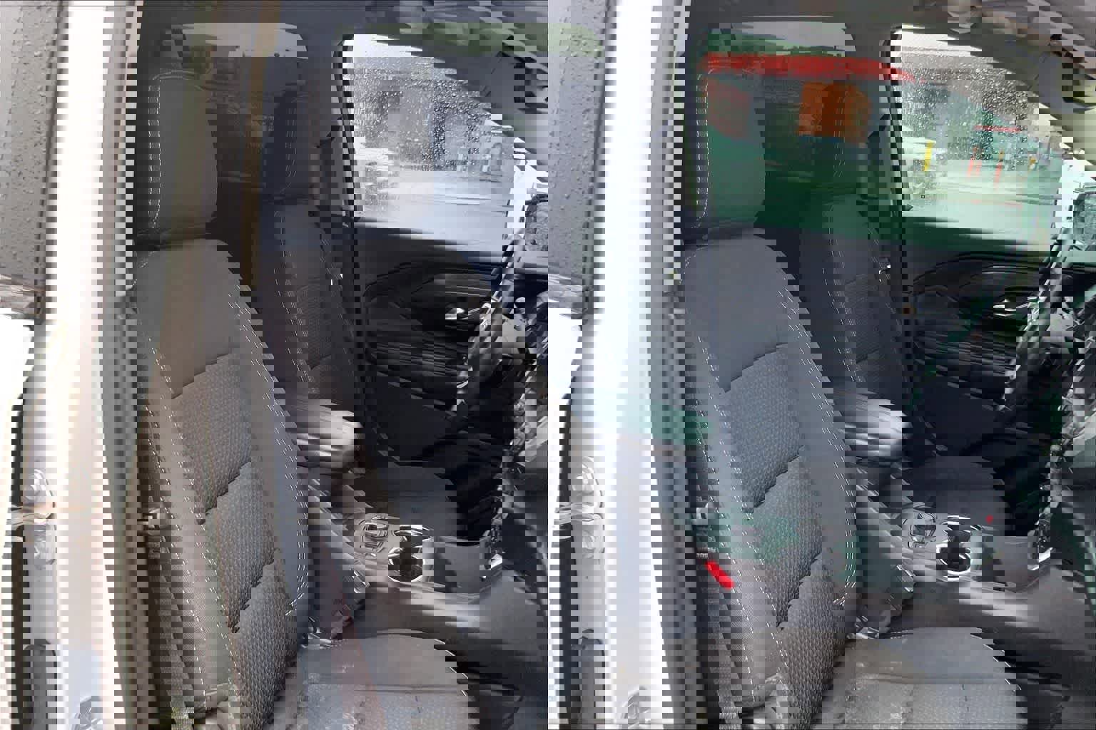 Used 2022 GMC Terrain SLE w/ Driver Convenience Package image 13