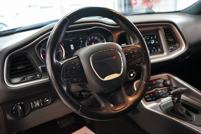 Used 2019 Dodge Challenger SXT image 28