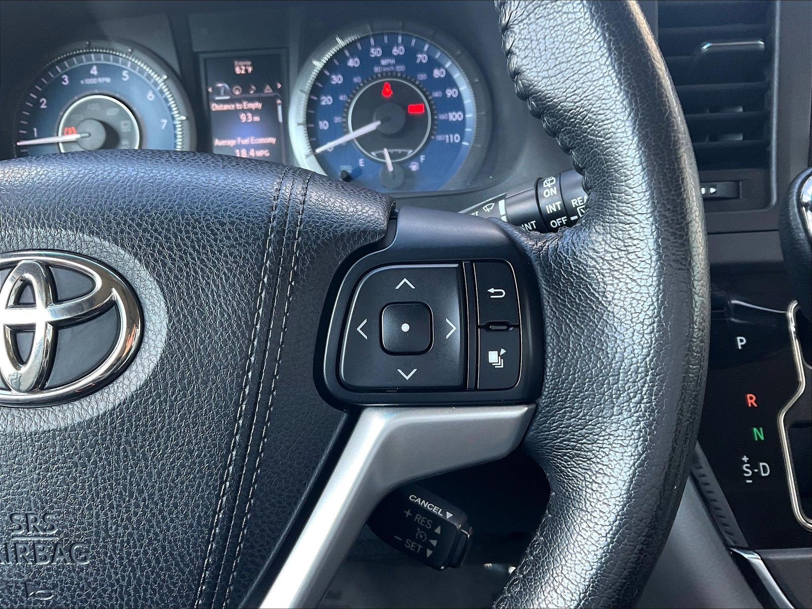 Used 2015 Toyota Sienna XLE Premium FWD image 12