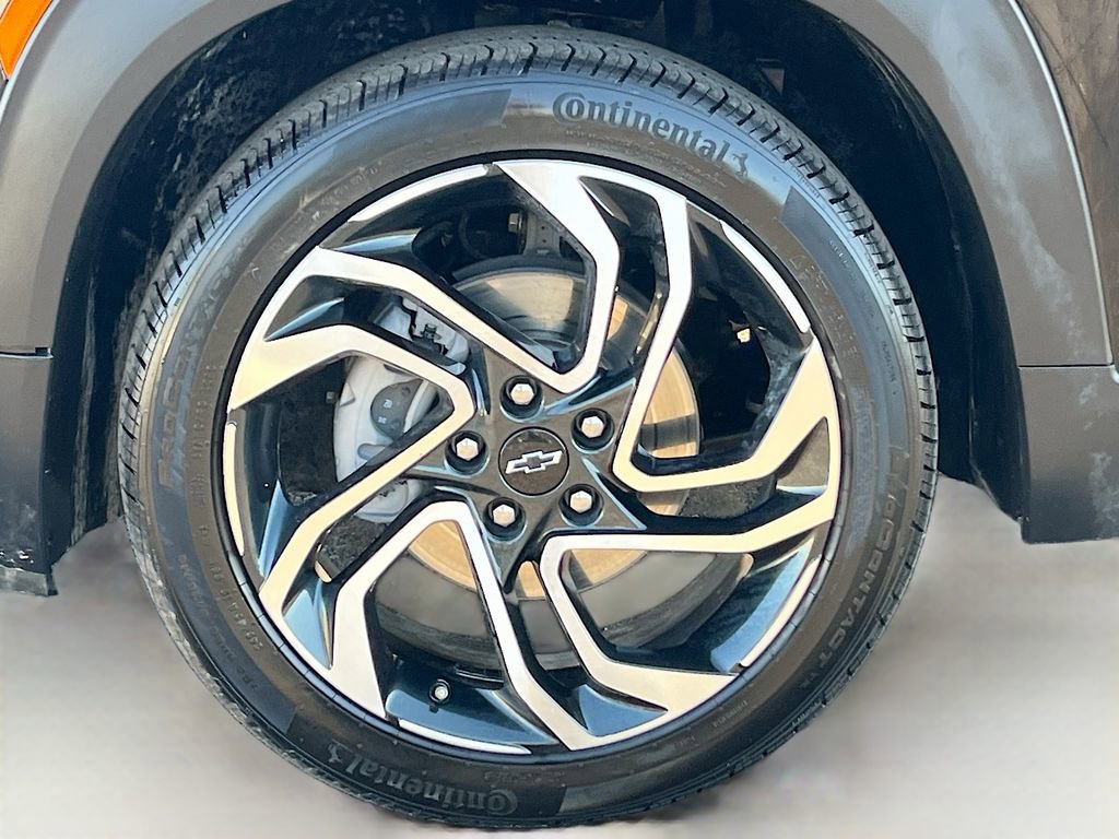 Used 2025 Chevrolet TrailBlazer RS w/ Driver Confidence Package image 29