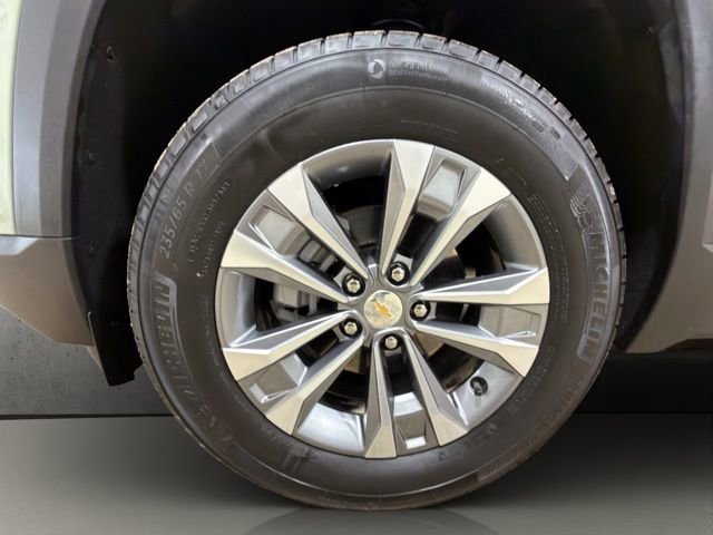 Used 2025 Chevrolet Equinox LT image 25