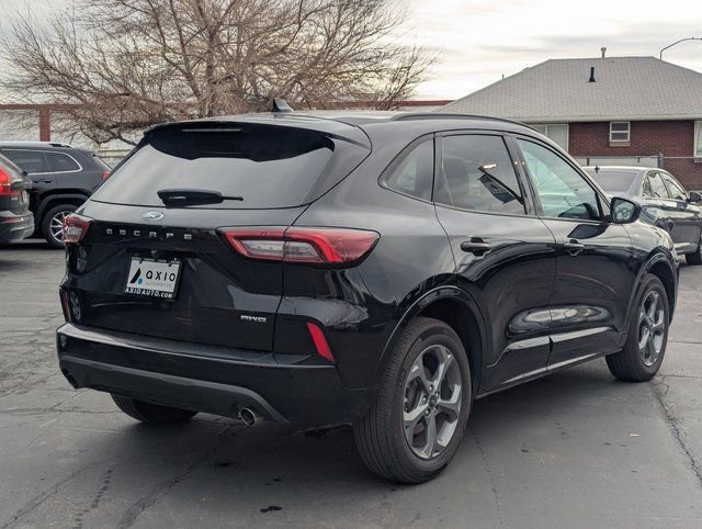 Used 2023 Ford Escape ST-Line image 3