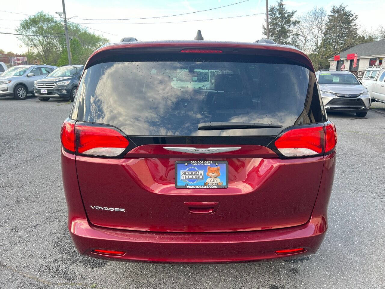 Used 2021 Chrysler Voyager Lxi image 38