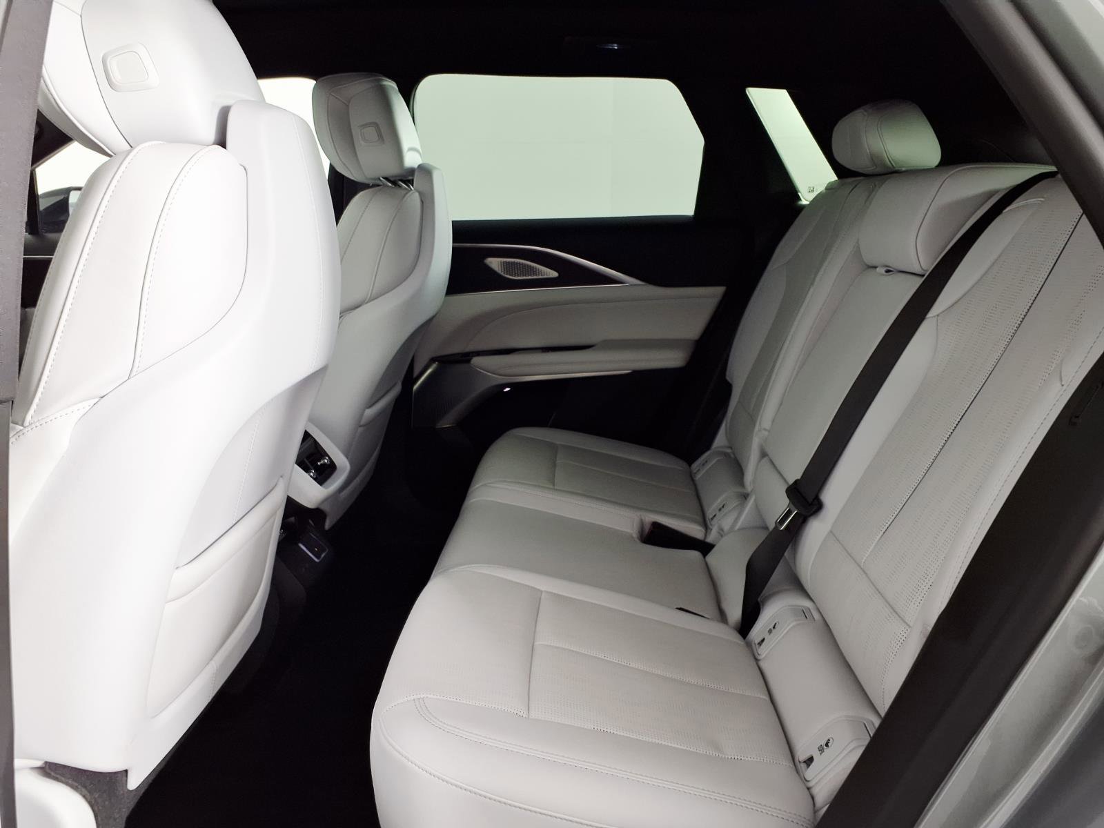 Certified 2024 Cadillac Lyriq Sport AWD/4WD image 13