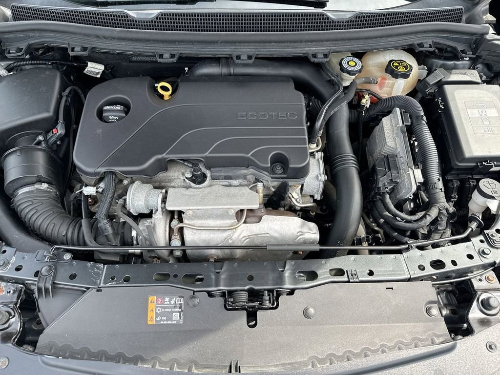 Used 2019 Chevrolet Cruze LT image 26