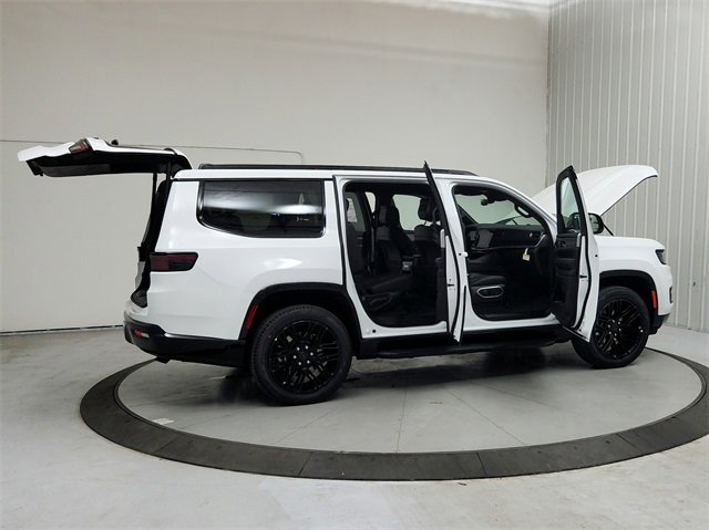 New 2025 Jeep Wagoneer Series II w/ Convenience Group I image 15