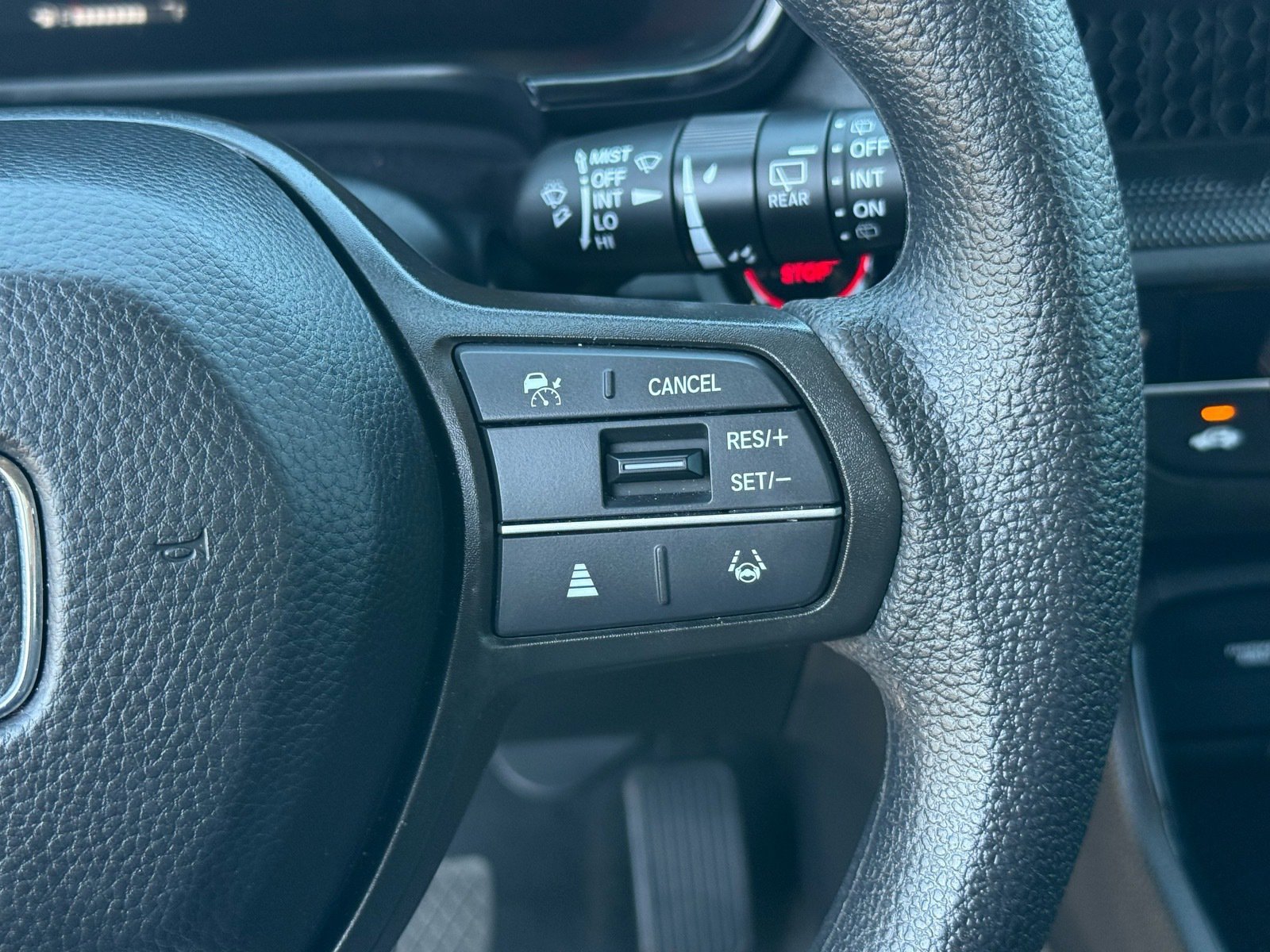 Used 2025 Honda CR-V EX image 18