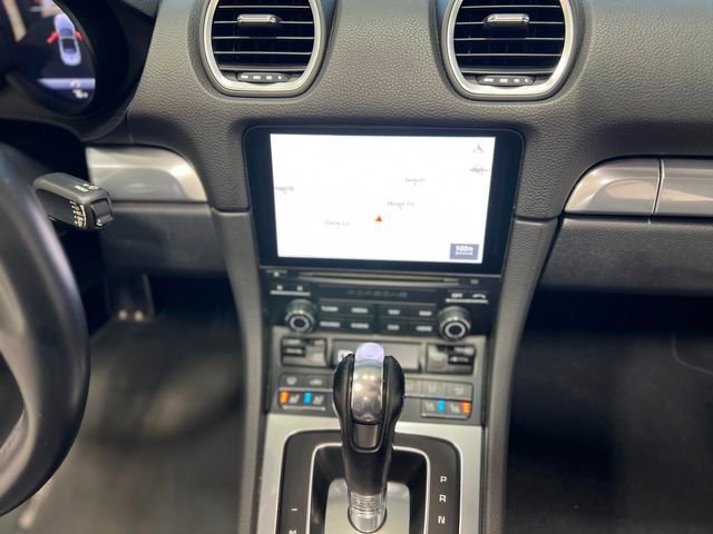 Used 2018 Porsche 718 Boxster S image 21