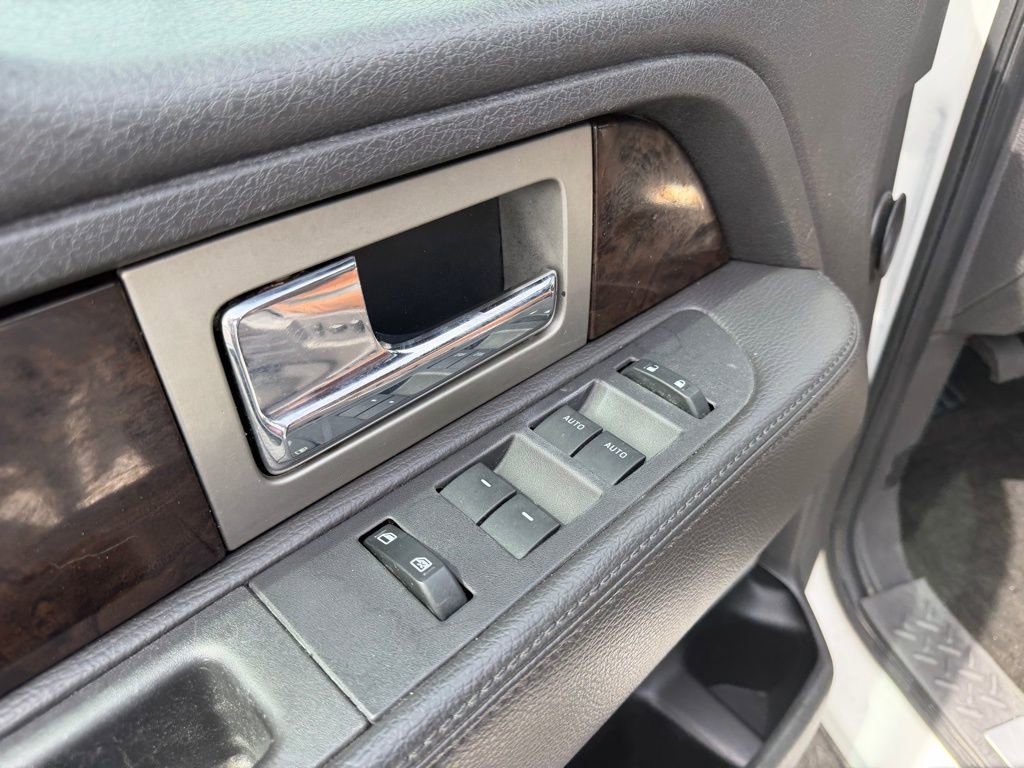 Used 2014 Ford F150 Platinum image 14