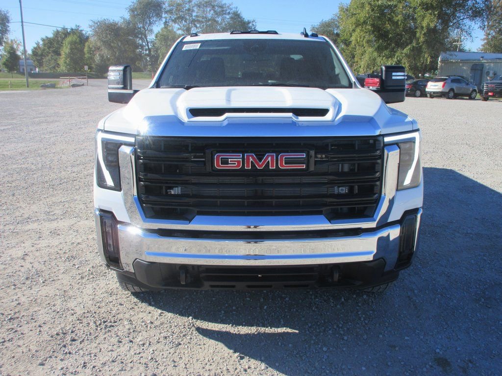 New 2026 GMC Sierra 3500 Pro image 12