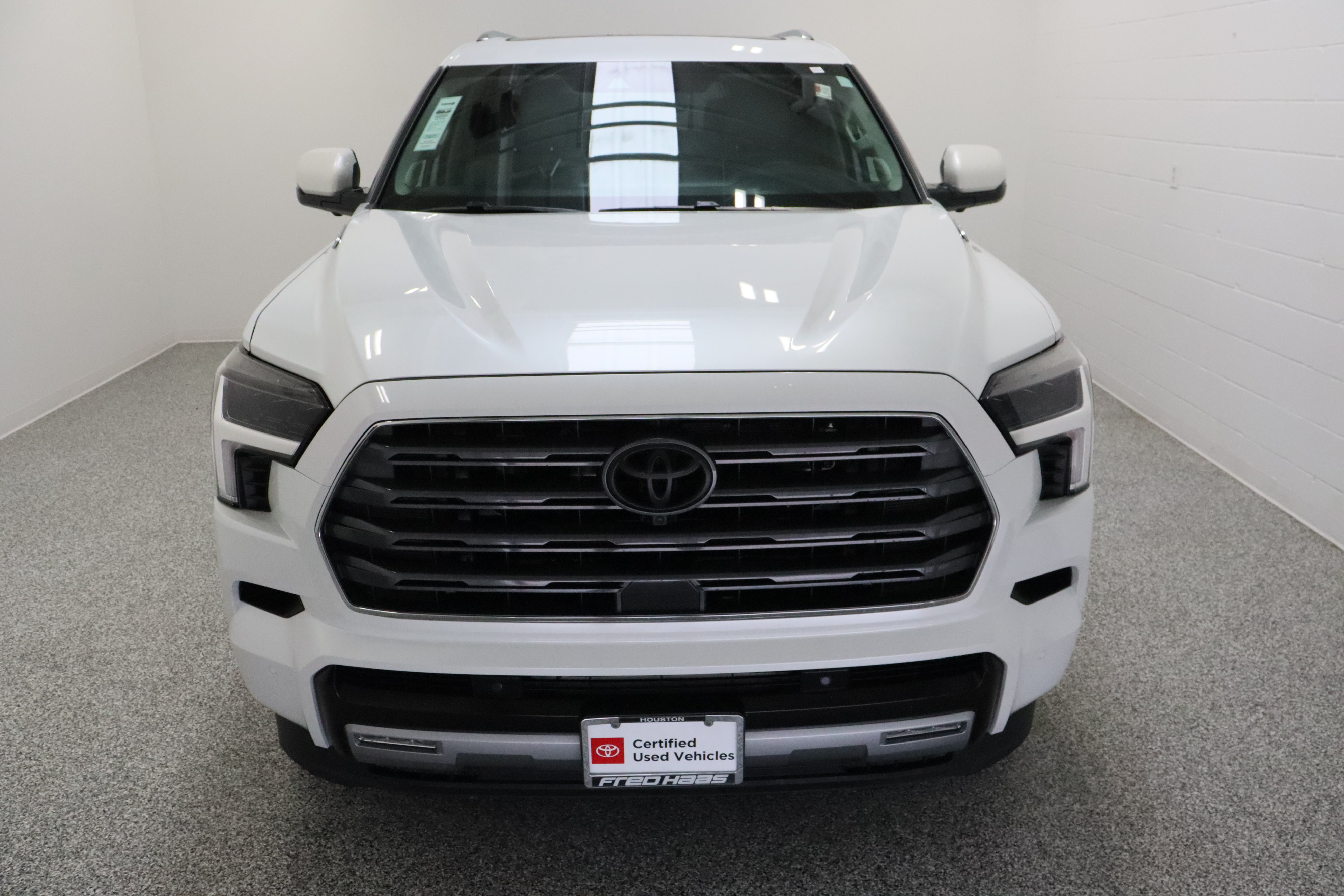 Certified 2024 Toyota Sequoia Limited AWD/4WD image 3