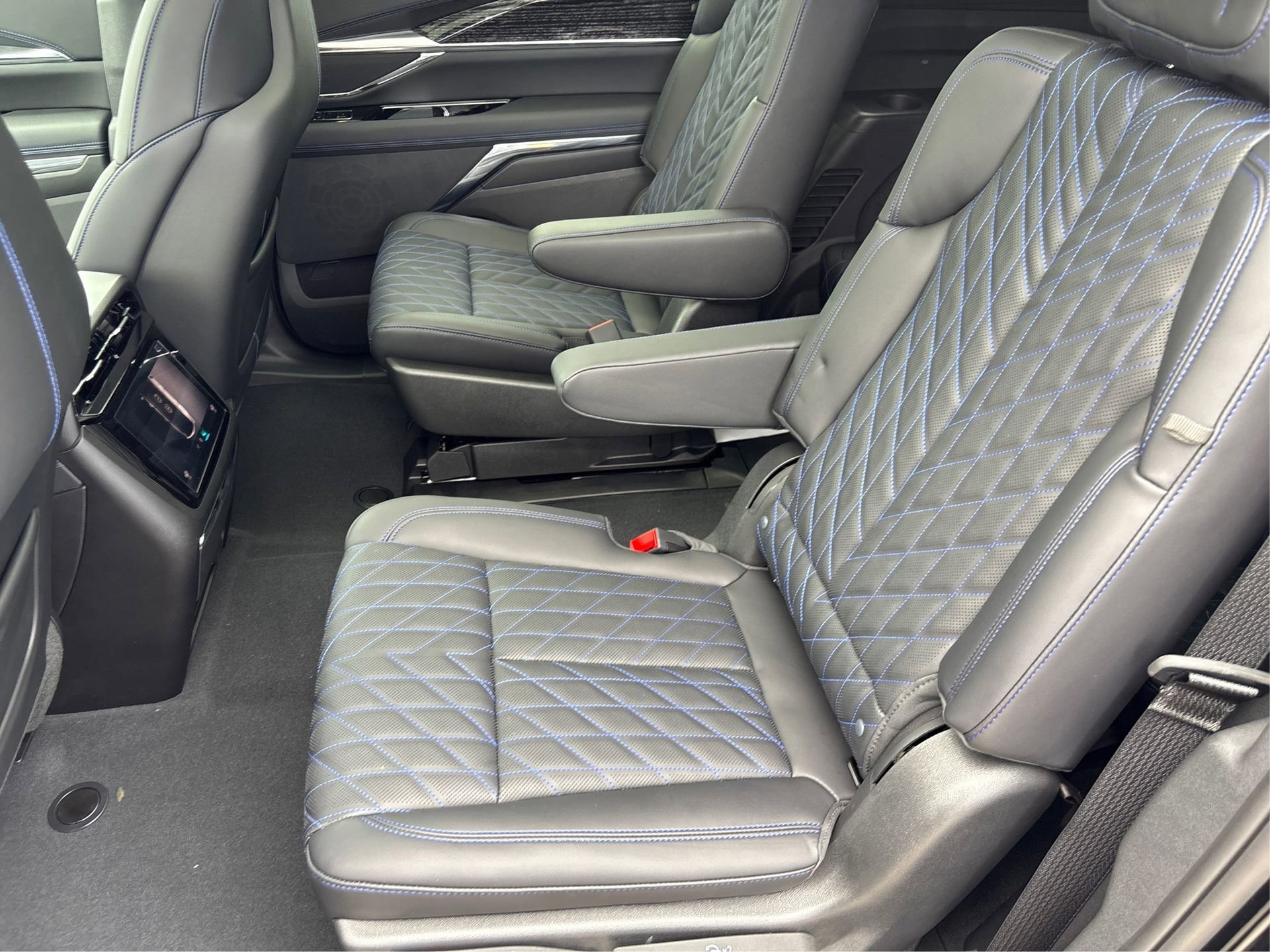 New 2025 Cadillac Escalade IQ Luxury 1 image 10