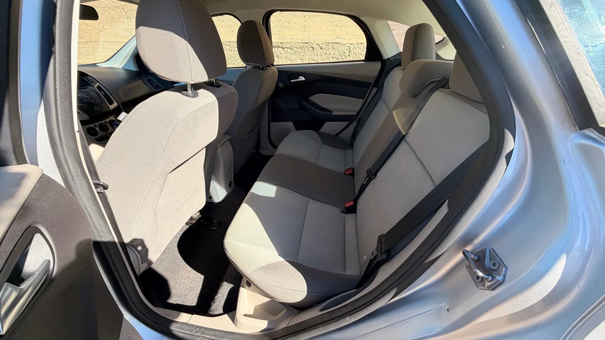 Used 2012 Ford Focus SE image 28