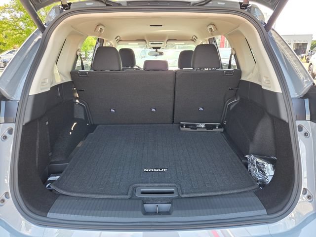 New 2026 Nissan Rogue SV FWD image 13