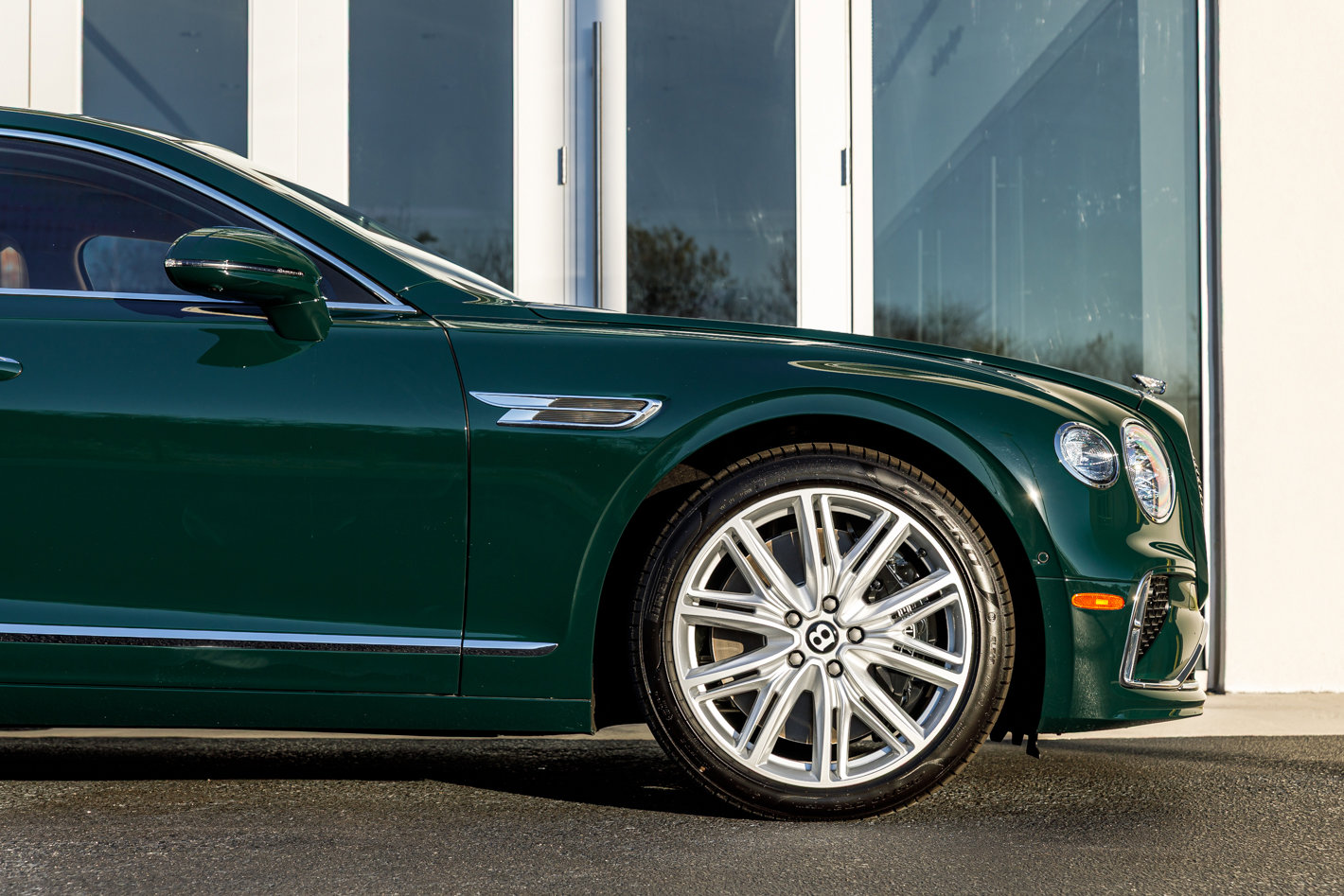New 2026 Bentley Flying Spur Plug-In Hybrid image 21