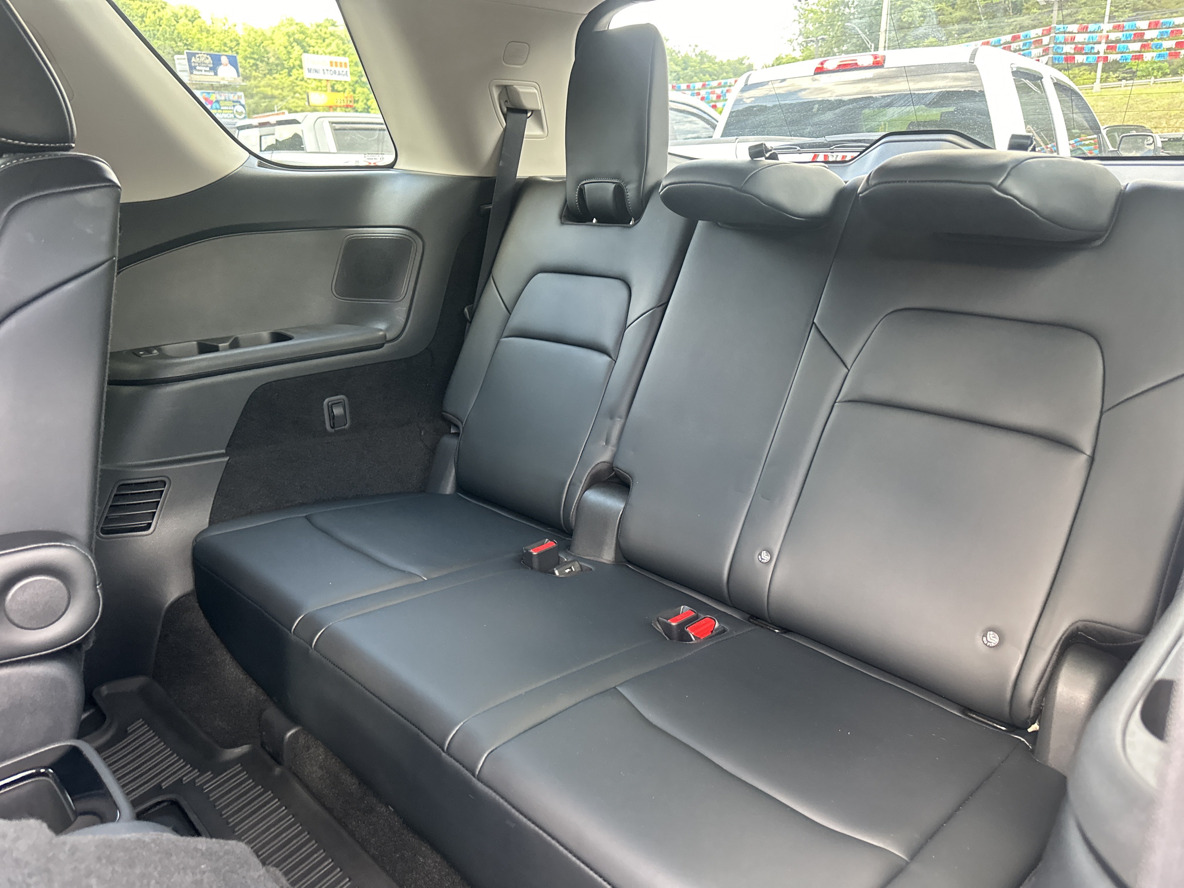 Used 2023 Nissan Pathfinder Platinum AWD/4WD image 25