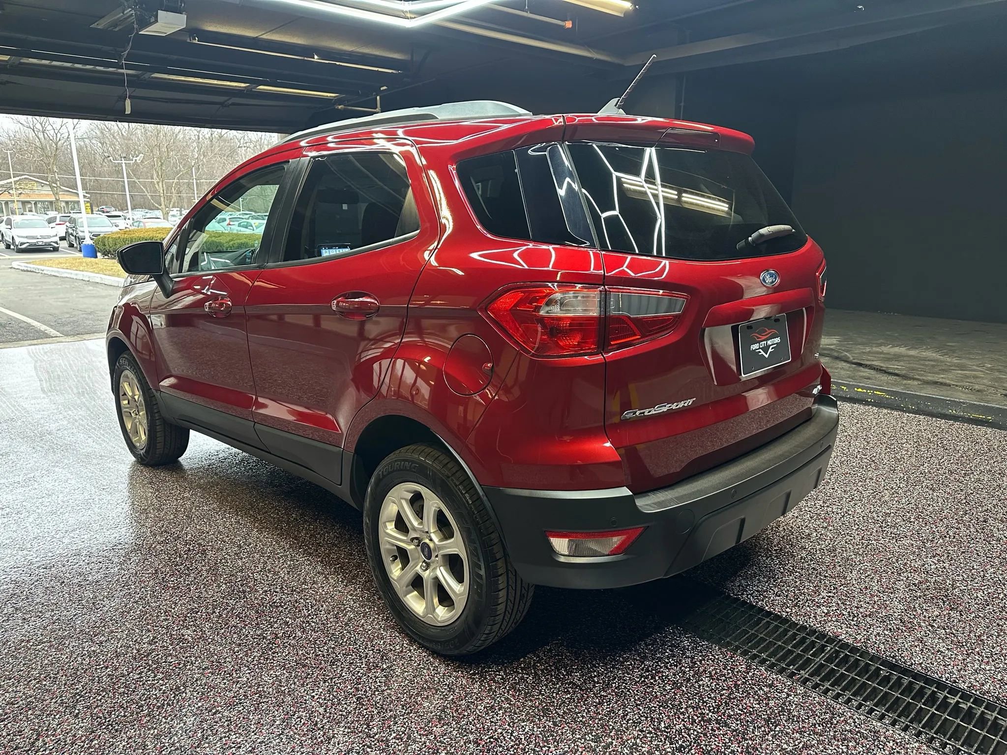 Used 2019 Ford EcoSport SE w/ SE Convenience Package image 5
