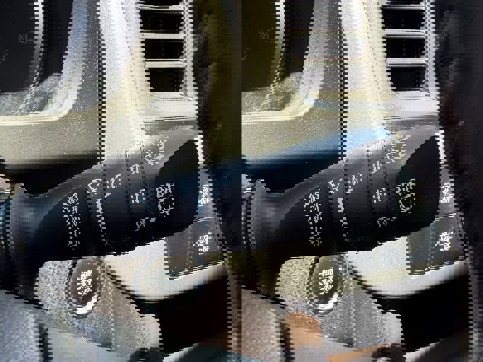 Used 2017 Toyota Highlander XLE FWD image 14