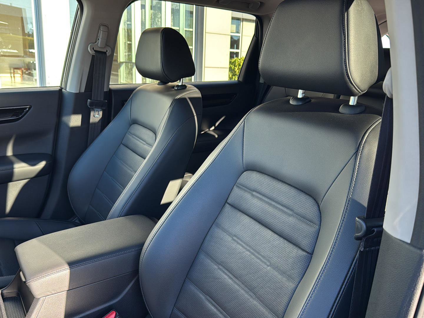 Used 2023 Honda CR-V EX-L image 26