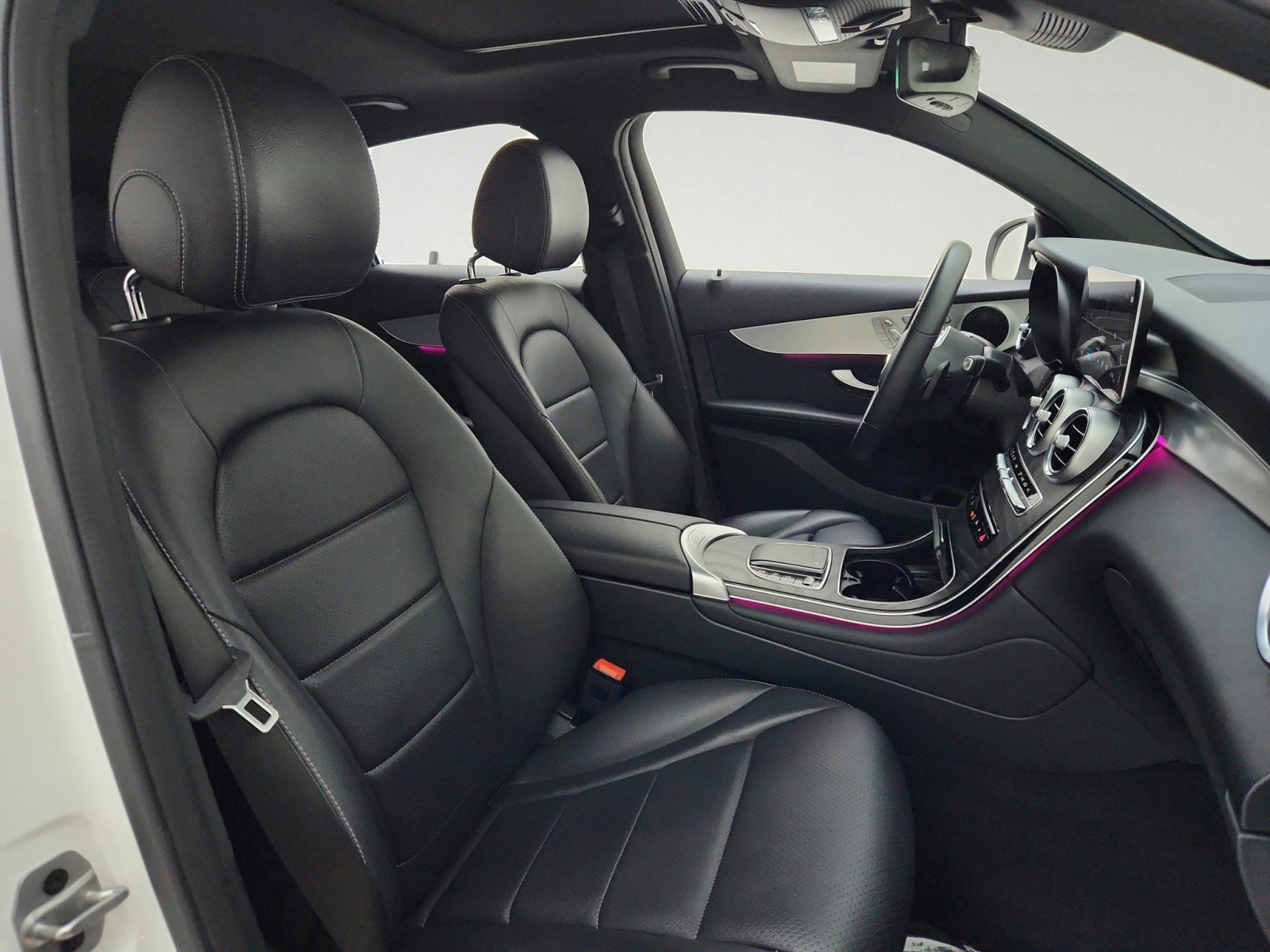 Certified 2022 Mercedes-Benz GLC 300 4MATIC Coupe w/ Multimedia Package Lite image 30