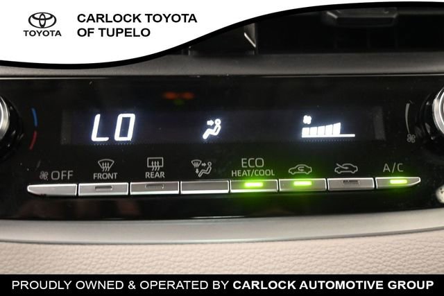 Used 2025 Toyota Corolla LE FWD image 14