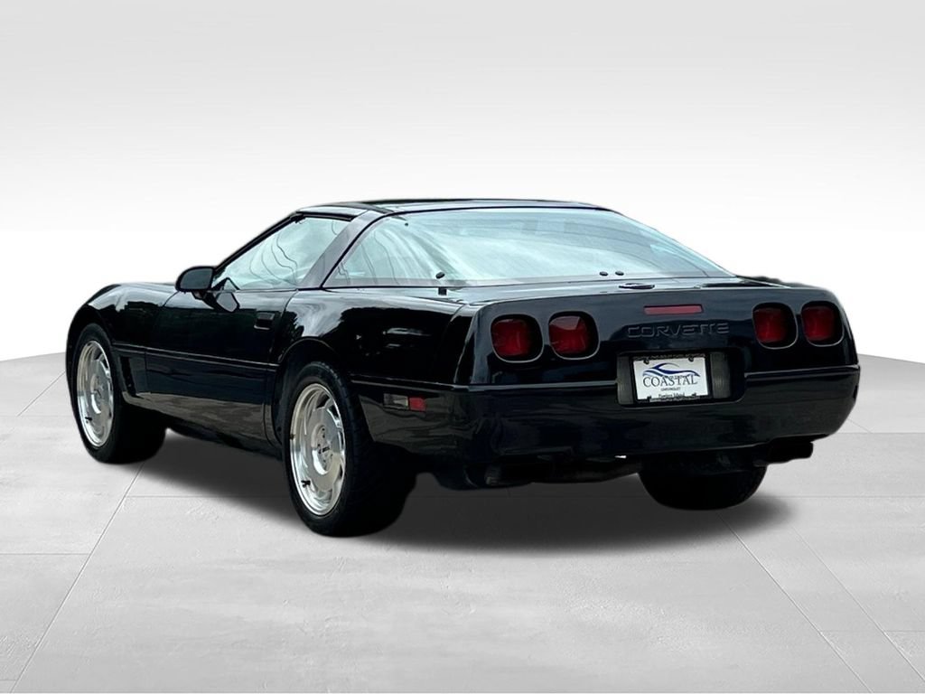 Used 1995 Chevrolet Corvette Coupe RWD image 11