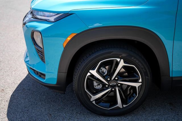 Used 2022 Chevrolet TrailBlazer RS w/ Technology Package FWD image 9