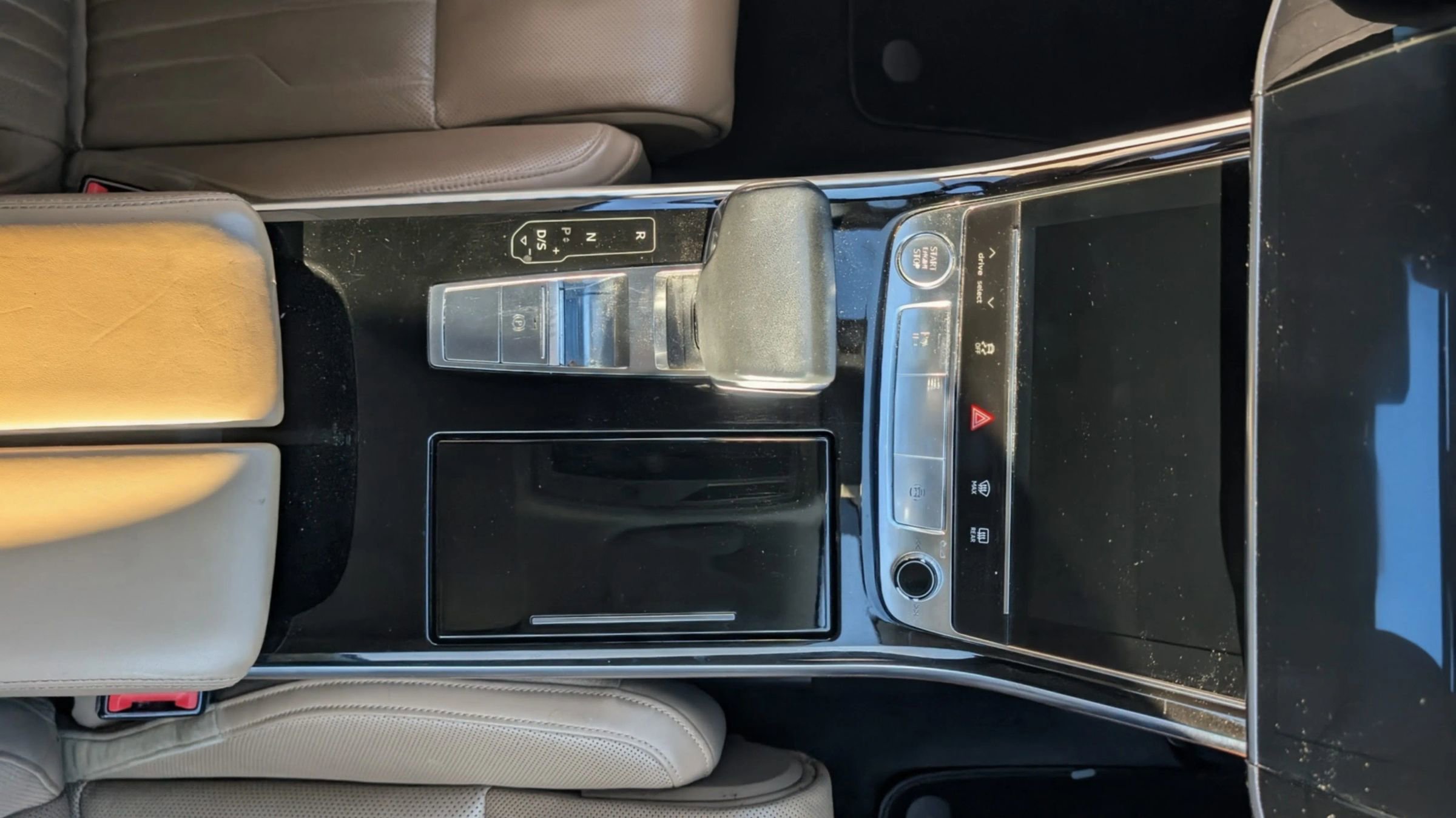 Used 2019 Audi A8 L 3.0T w/ Executive Package image 31