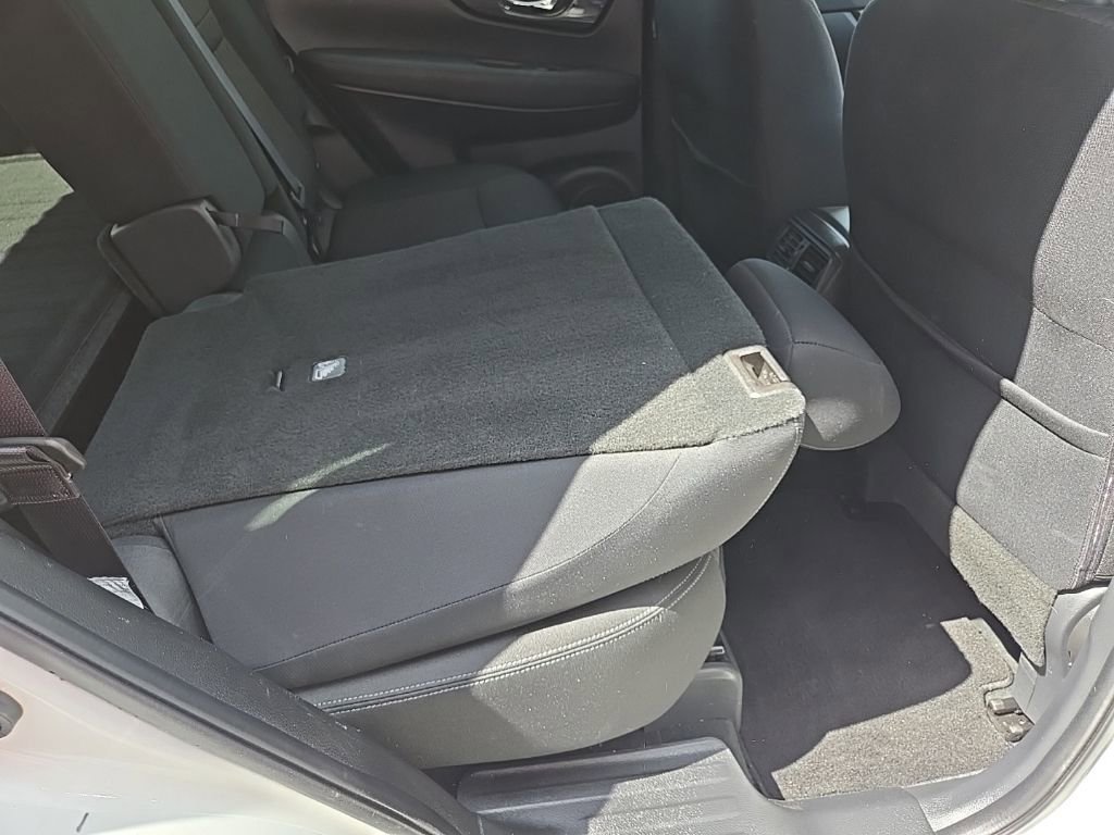 Used 2020 Nissan Rogue SV AWD/4WD image 77